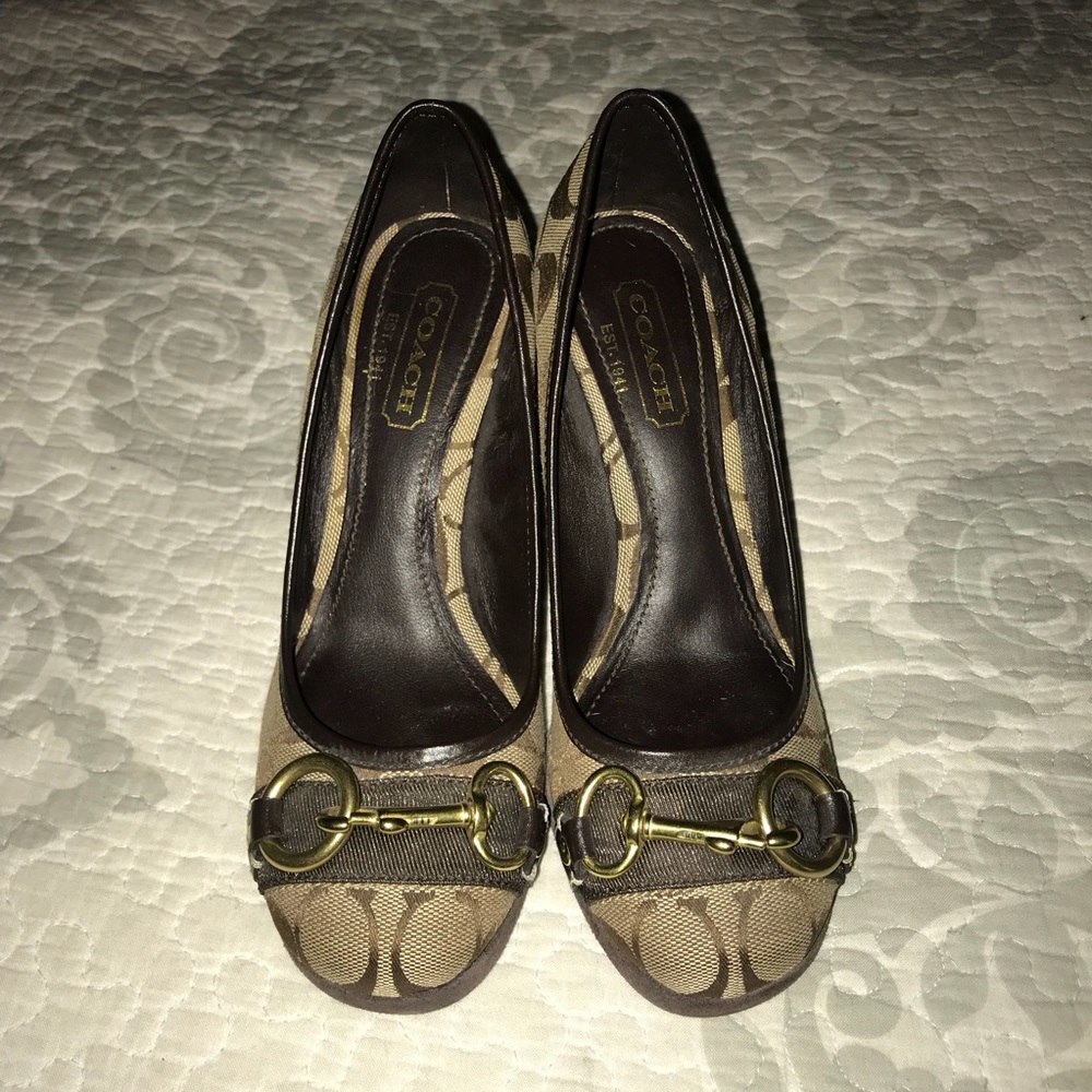 Coach Signature”Issy” Round Toe Wedge,Size-6.5 - Picture 3 of 12